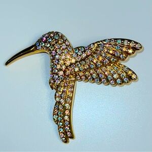 Trifari Vintage Rhinestone Lapel Pave Pink Eyed Hummingbird Brooch "Rare"